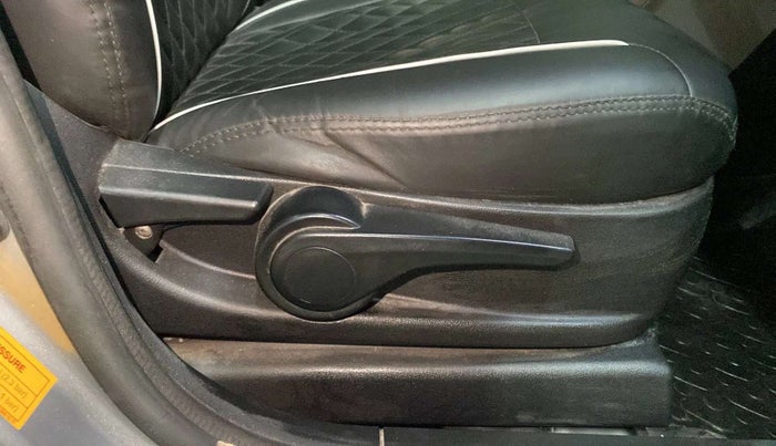 2018 Tata Tiago XZA PETROL, Petrol, Automatic, 42,146 km, Driver Side Adjustment Panel