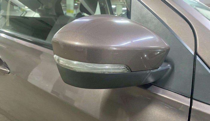 2018 Tata Tiago XZA PETROL, Petrol, Automatic, 47,231 km, Right rear-view mirror - Indicator light has minor damage