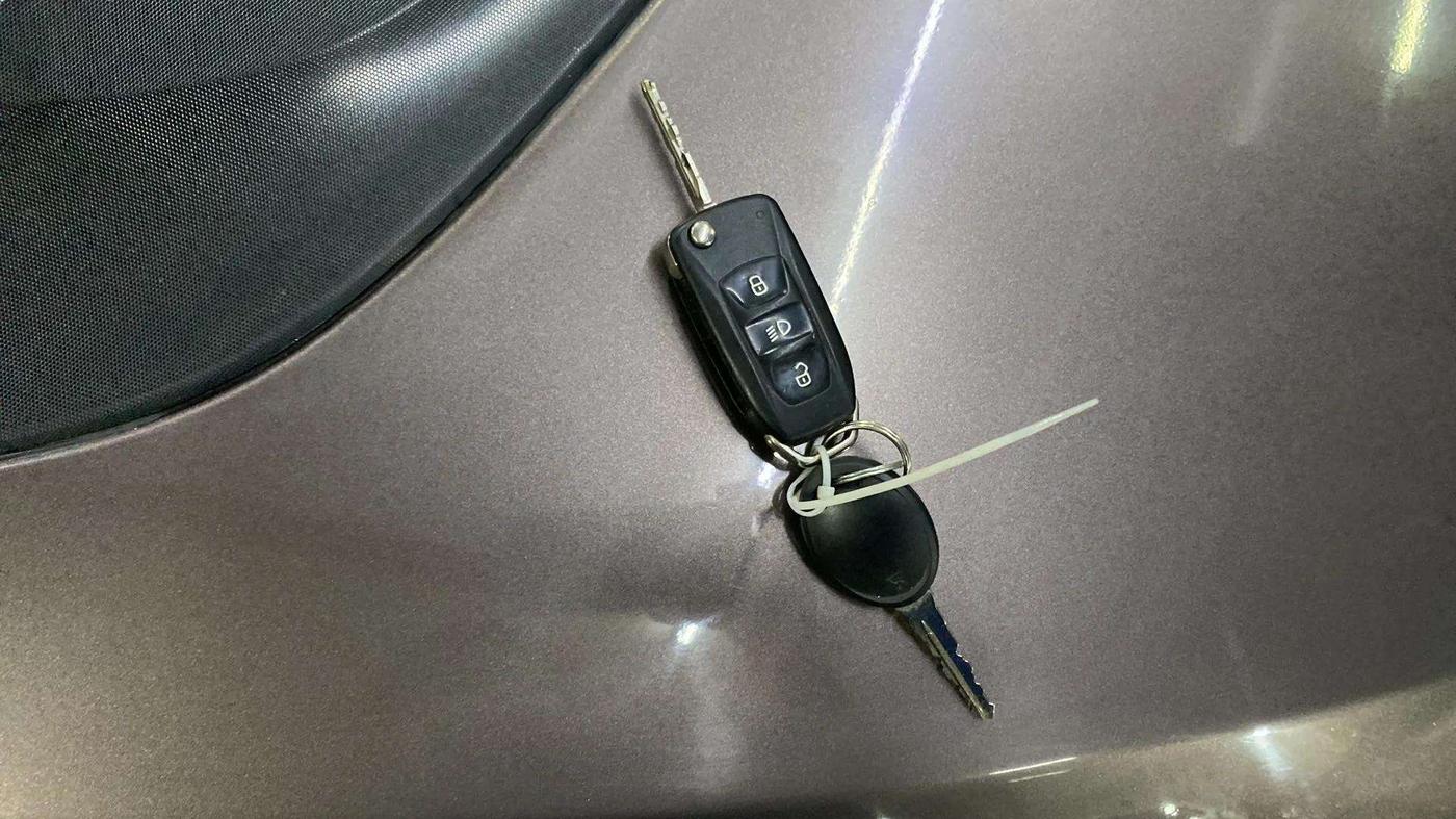 2018 Tata Tiago XZA PETROL, Petrol, Automatic, 47,231 km, Key Close Up