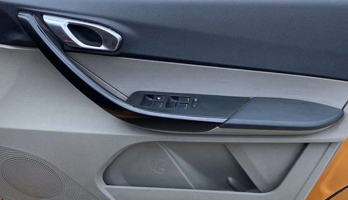 2018 Tata Tiago XZ PETROL, Petrol, Manual, 45,133 km, Driver Side Door Panels Control
