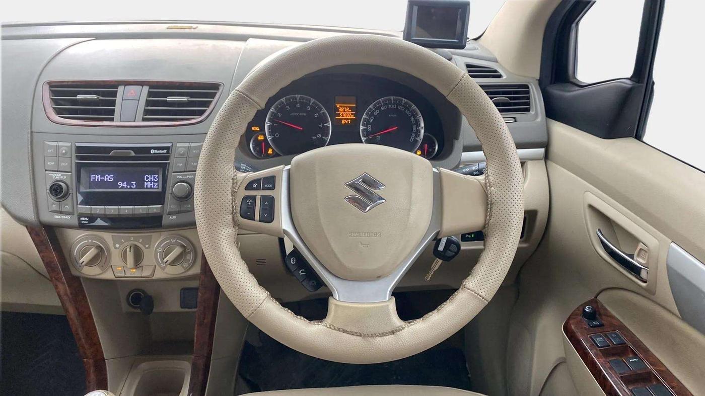 2016 Maruti Ertiga VXI CNG, CNG, Manual, 57,794 km, Steering Wheel Close Up