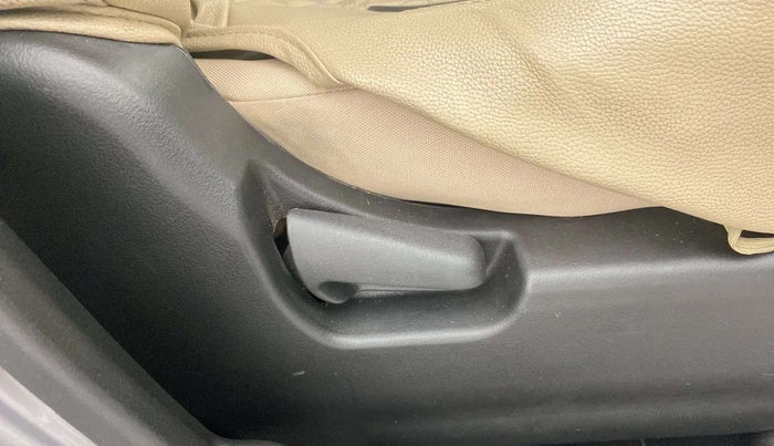 2018 Maruti Wagon R 1.0 VXI+, CNG, Manual, 80,264 km, Driver Side Adjustment Panel