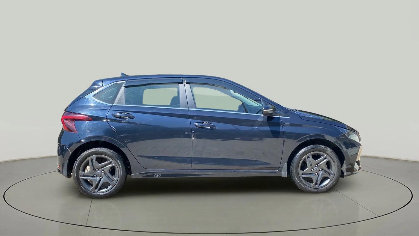 2023 Hyundai NEW I20 SPORTZ 1.2 MT, Petrol, Manual, 17,859 km, Right Side