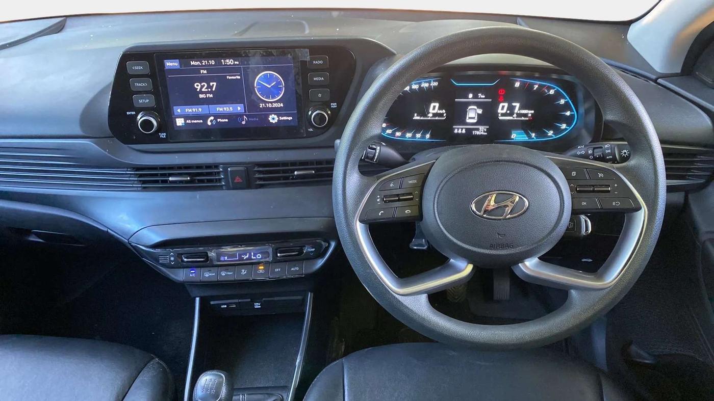 2023 Hyundai NEW I20 SPORTZ 1.2 MT, Petrol, Manual, 17,859 km, Steering Wheel Close Up