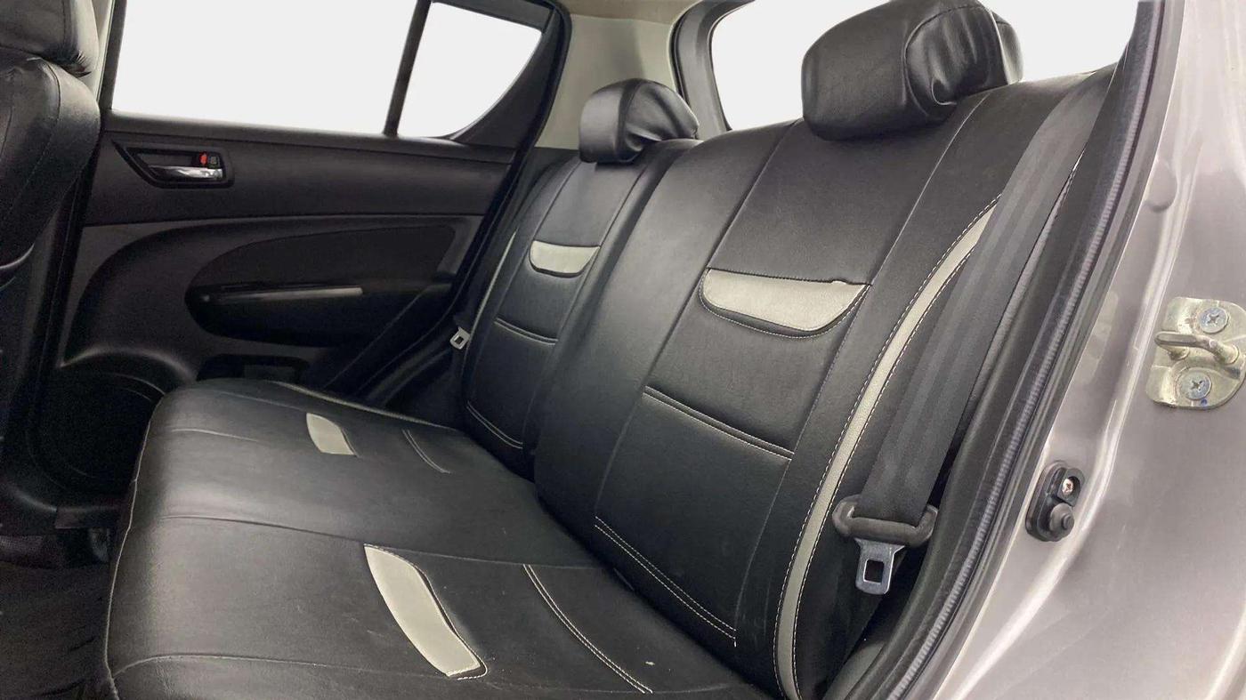 2016 Maruti Swift VXI, Petrol, Manual, 40,529 km, Right Side Rear Door Cabin
