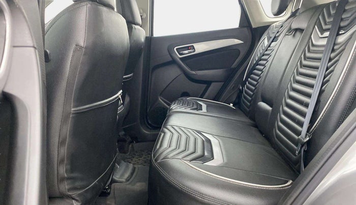 2022 Maruti Vitara Brezza ZXI, Petrol, Manual, 10,804 km, Right Side Rear Door Cabin