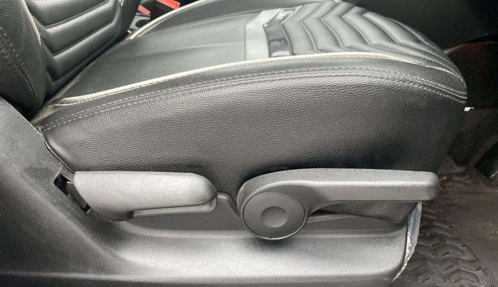 2022 Maruti Vitara Brezza ZXI, Petrol, Manual, 10,804 km, Driver Side Adjustment Panel