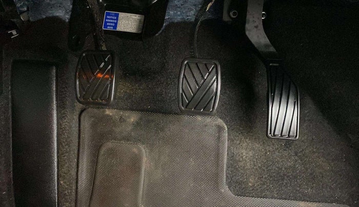 2022 Maruti Vitara Brezza ZXI, Petrol, Manual, 10,804 km, Pedals