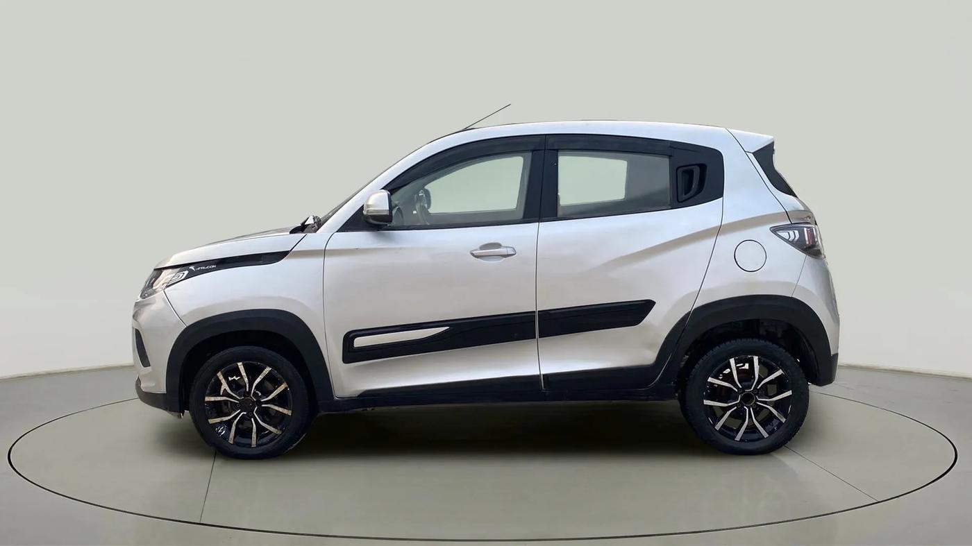 2017 Mahindra KUV 100 NXT K8 P 6 STR, Petrol, Manual, 80,577 km, Left Side
