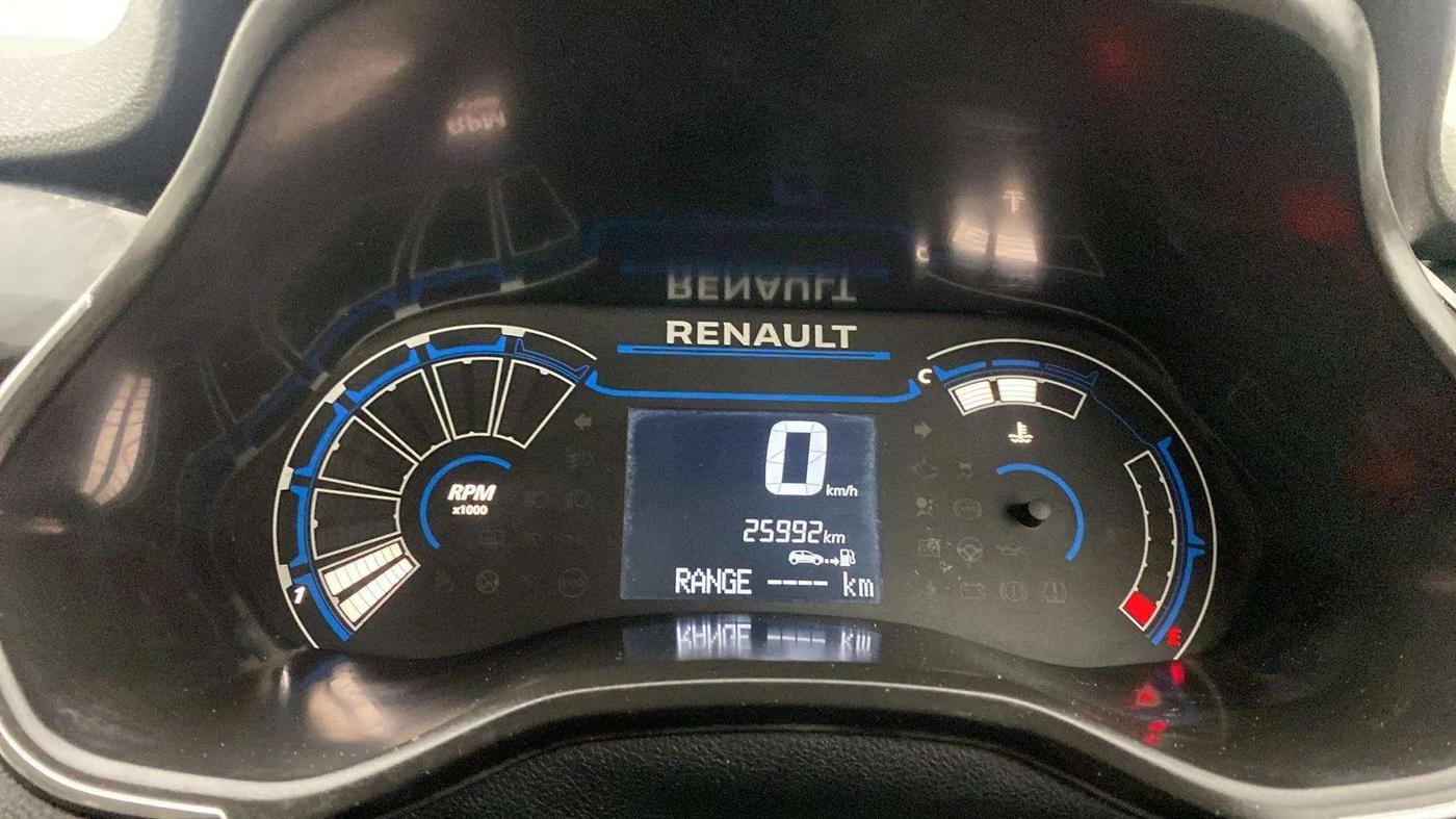 2021 Renault TRIBER RXT, Petrol, Manual, 25,875 km, Odometer Image