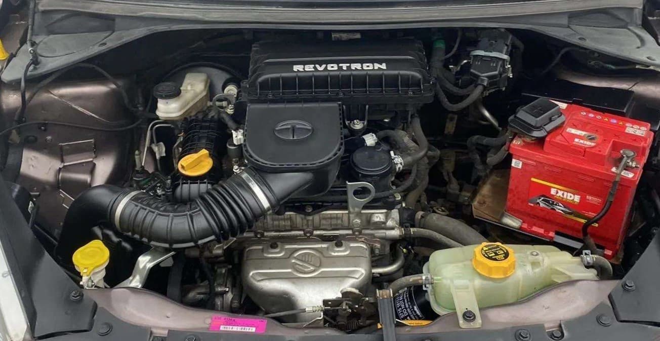2016 Tata Tiago XT PETROL, Petrol, Manual, 49,032 km, Open Bonet