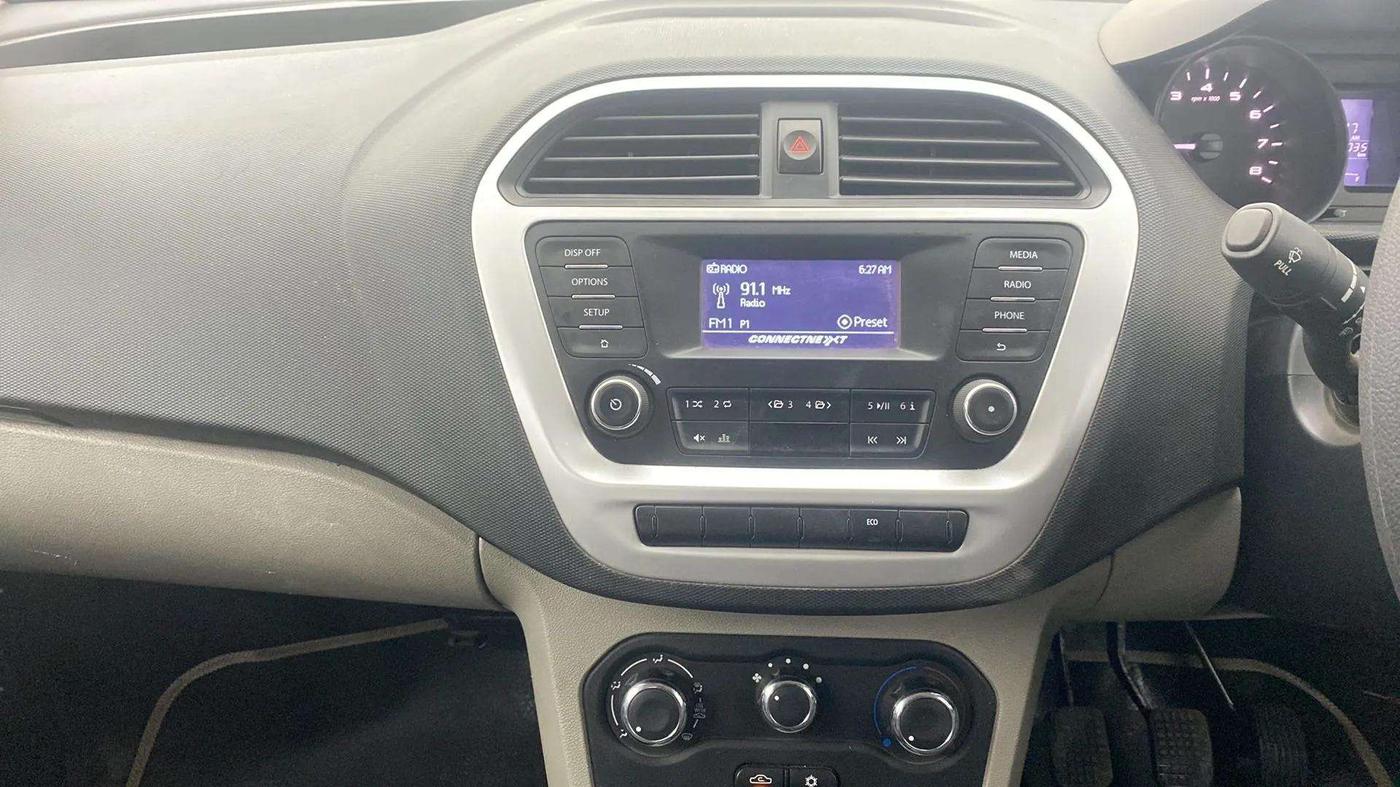 2016 Tata Tiago XT PETROL, Petrol, Manual, 49,032 km, Air Conditioner