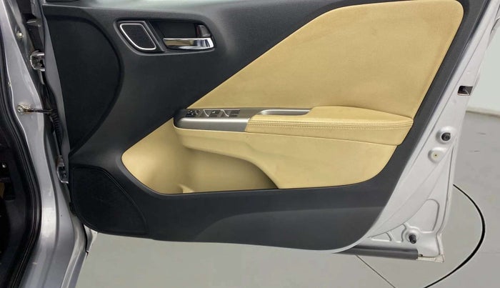2019 Honda City 1.5L I-VTEC ZX CVT, Petrol, Automatic, 48,874 km, Driver Side Door Panels Control
