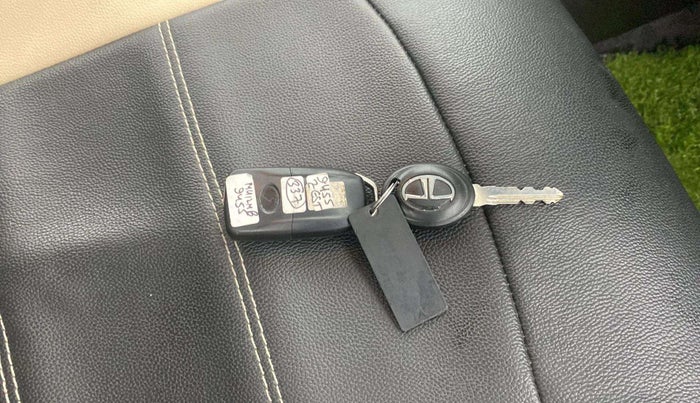 2015 Tata Zest XT PETROL, Petrol, Manual, 64,762 km, Key Close Up