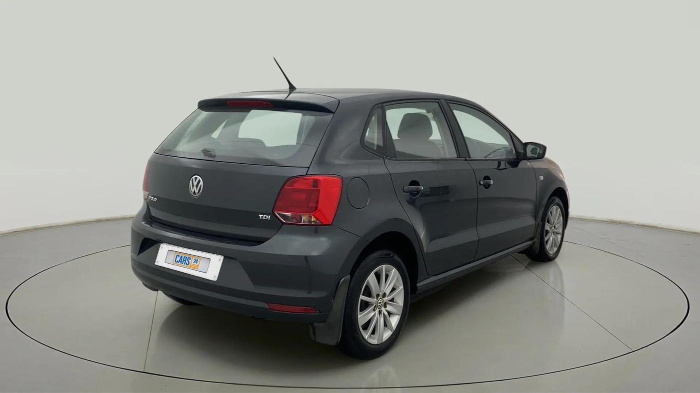 2014 Volkswagen Polo HIGHLINE1.5L, Diesel, Manual, 62,203 km, Right Back Diagonal