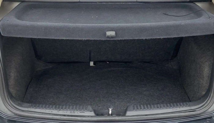 2014 Volkswagen Polo HIGHLINE1.5L, Diesel, Manual, 62,203 km, Boot Inside