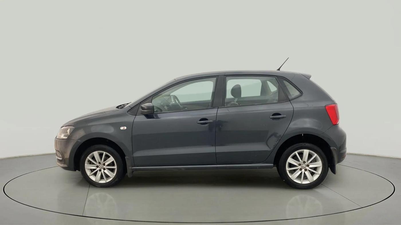 2014 Volkswagen Polo HIGHLINE1.5L, Diesel, Manual, 62,203 km, Left Side