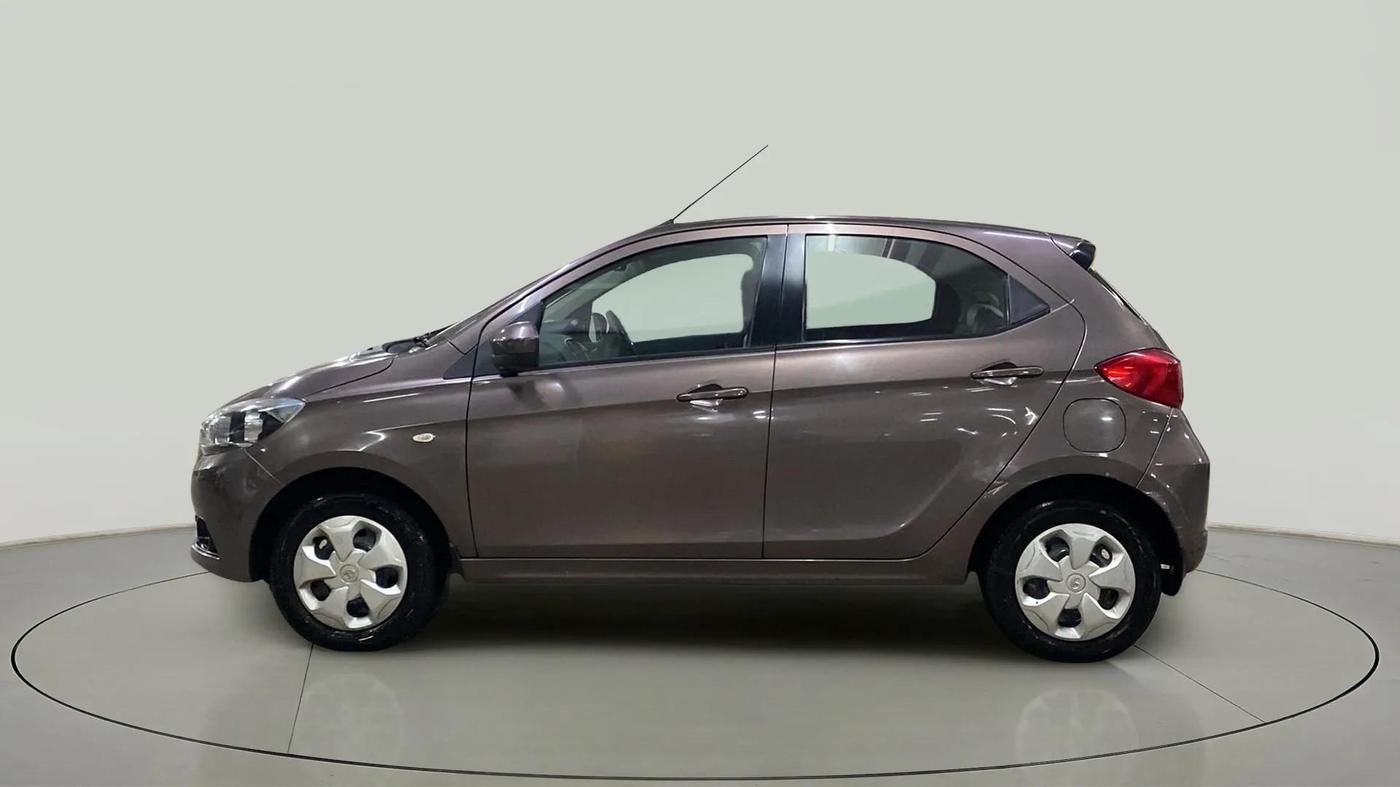 2016 Tata Tiago XT PETROL, Petrol, Manual, 24,251 km, Left Side
