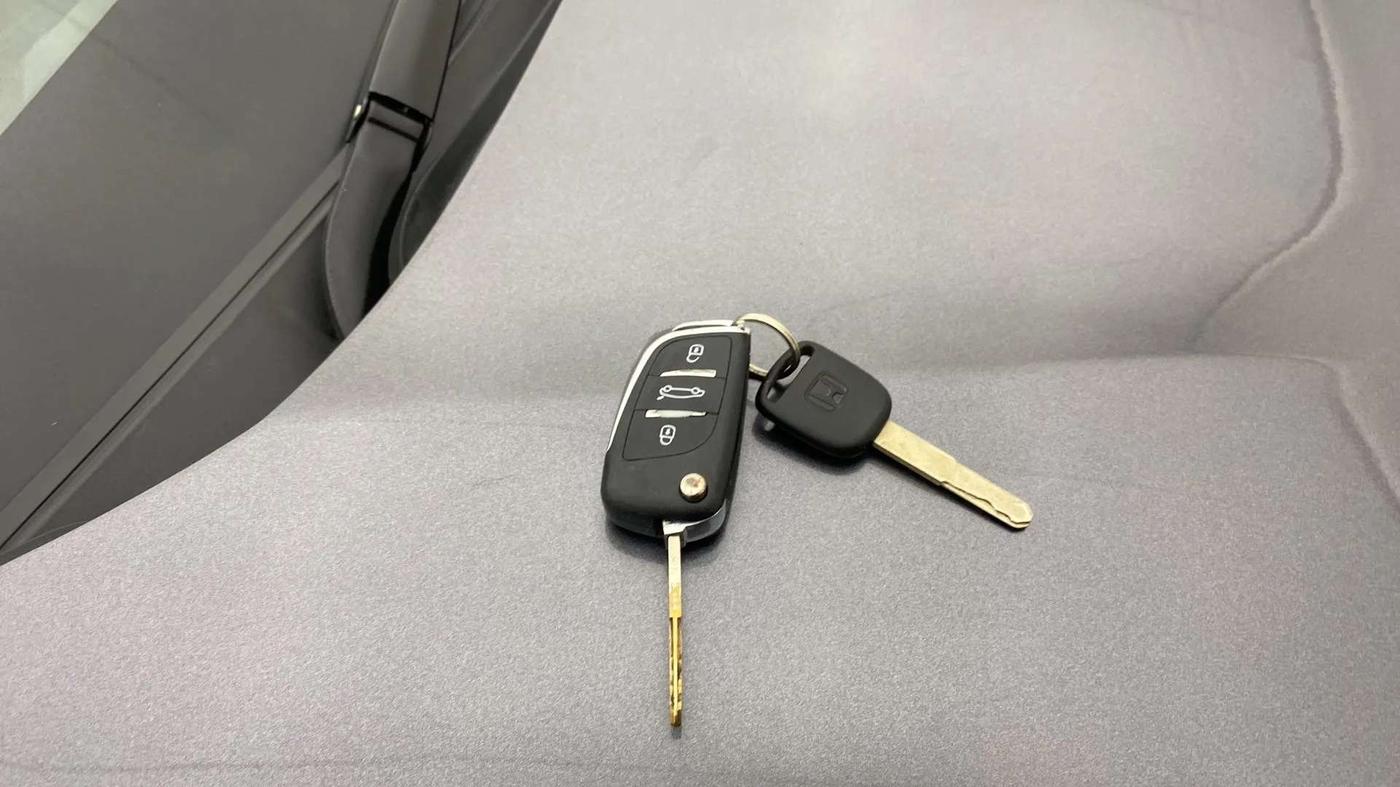 2021 Honda Amaze 1.2L I-VTEC S, Petrol, Manual, 57,395 km, Key Close Up