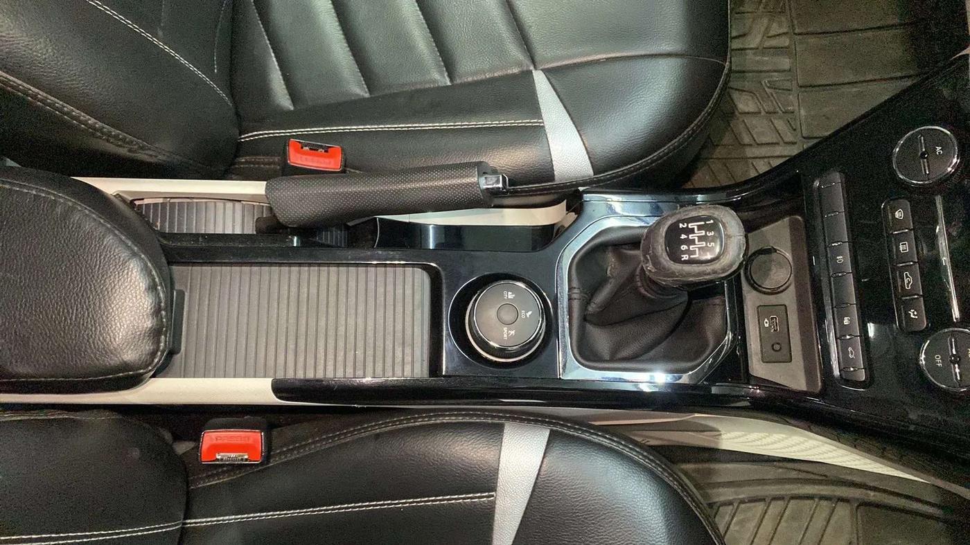 2020 Tata NEXON XZ PLUS PETROL, Petrol, Manual, 20,660 km, Gear Lever