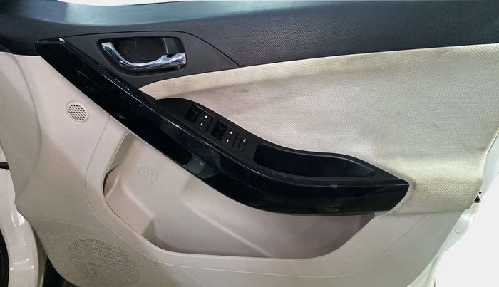 2020 Tata NEXON XZ PLUS PETROL, Petrol, Manual, 20,660 km, Driver Side Door Panels Control