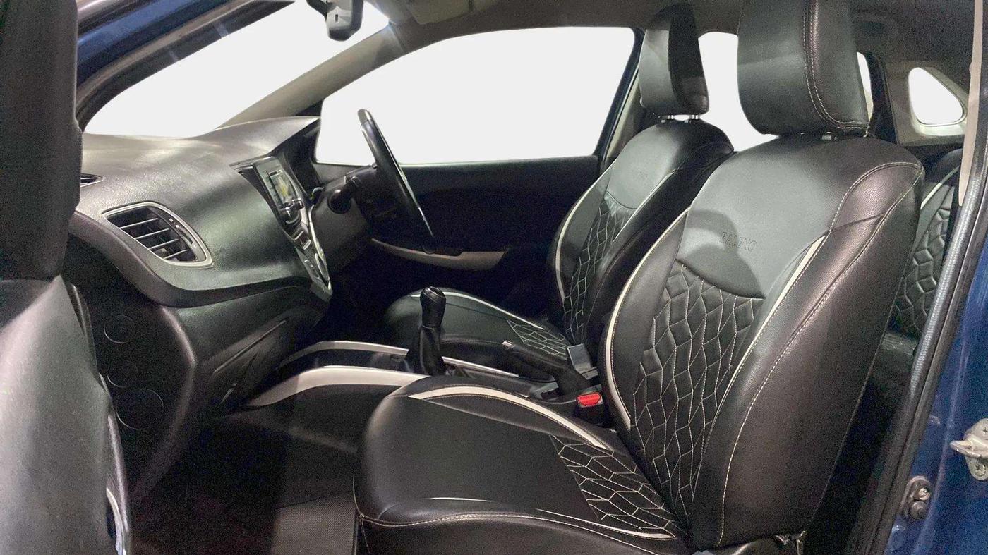 2016 Maruti Baleno ZETA DIESEL 1.3, Diesel, Manual, 72,435 km, Right Side Front Door Cabin