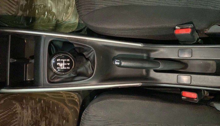 2018 Maruti Baleno DELTA PETROL 1.2, Petrol, Manual, 67,797 km, Gear Lever