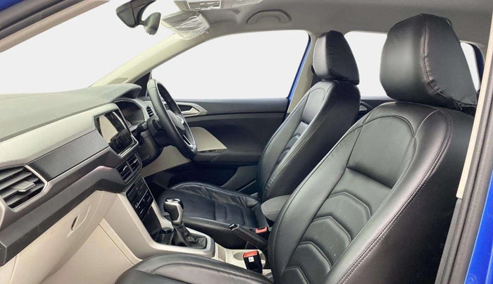 2023 Volkswagen TAIGUN HIGHLINE 1.0 TSI AT, Petrol, Automatic, 23,498 km, Right Side Front Door Cabin