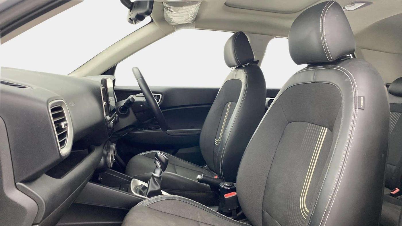 2021 Hyundai VENUE SX 1.0 (O) TURBO IMT, Petrol, Manual, 35,984 km, Right Side Front Door Cabin