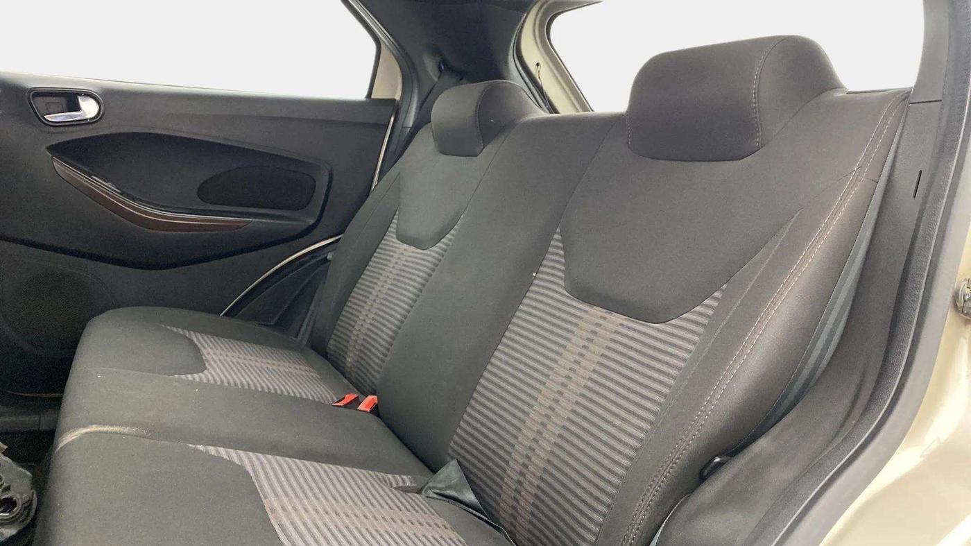 2018 Ford FREESTYLE TITANIUM 1.5 DIESEL, Diesel, Manual, 75,708 km, Right Side Rear Door Cabin