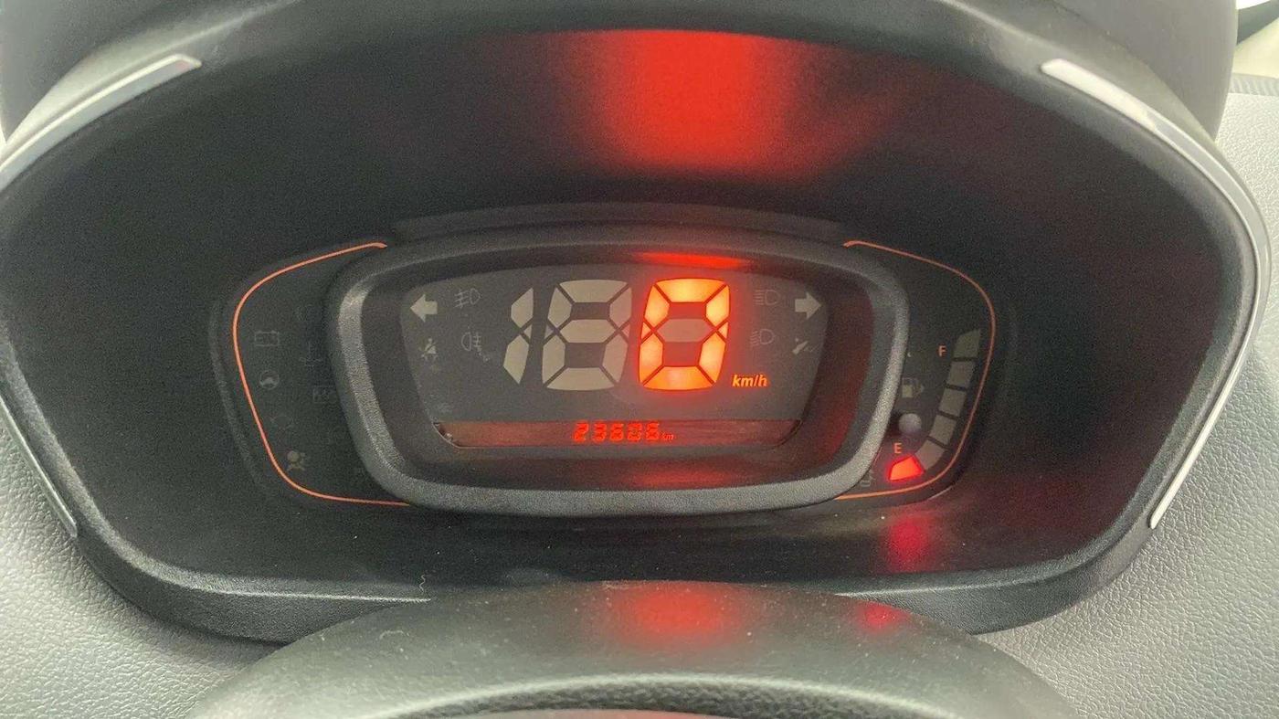 2019 Renault Kwid RXT 0.8 (O), Petrol, Manual, 23,606 km, Odometer Image