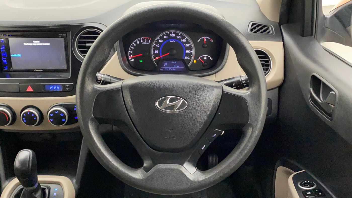 2016 Hyundai Grand i10 MAGNA AT 1.2 KAPPA VTVT, Petrol, Automatic, 64,211 km, Steering Wheel Close Up