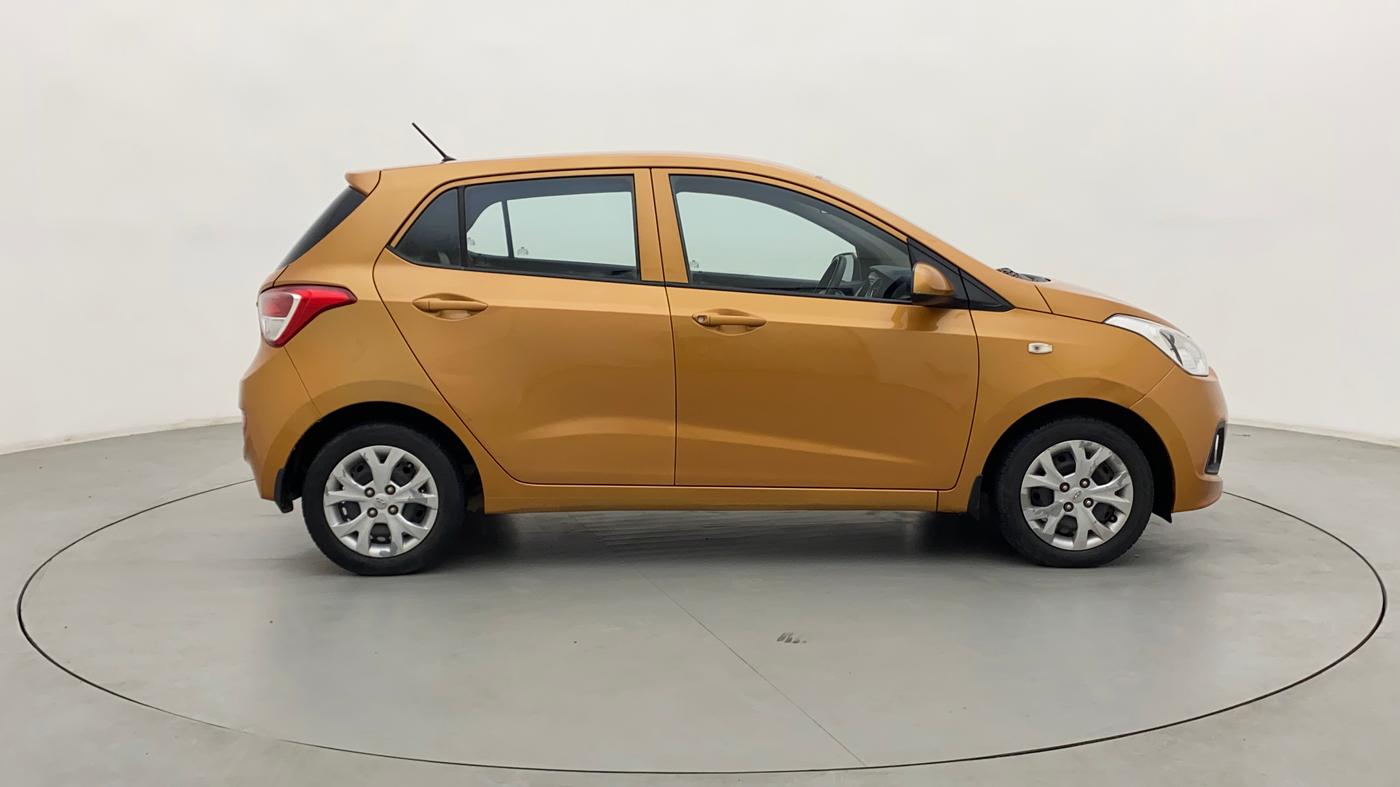 2016 Hyundai Grand i10 MAGNA AT 1.2 KAPPA VTVT, Petrol, Automatic, 64,211 km, Right Side View