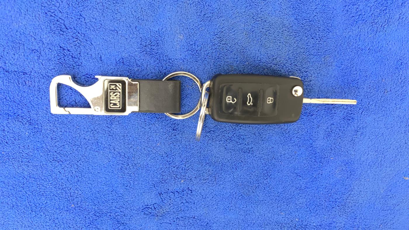 2018 Volkswagen Ameo HIGHLINE1.2L, Petrol, Manual, 49,674 km, Key Close Up