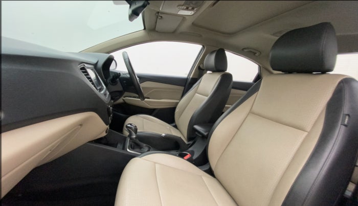 2019 Hyundai Verna 1.6 CRDI SX (O) AT, Diesel, Automatic, 95,710 km, Right Side Front Door Cabin