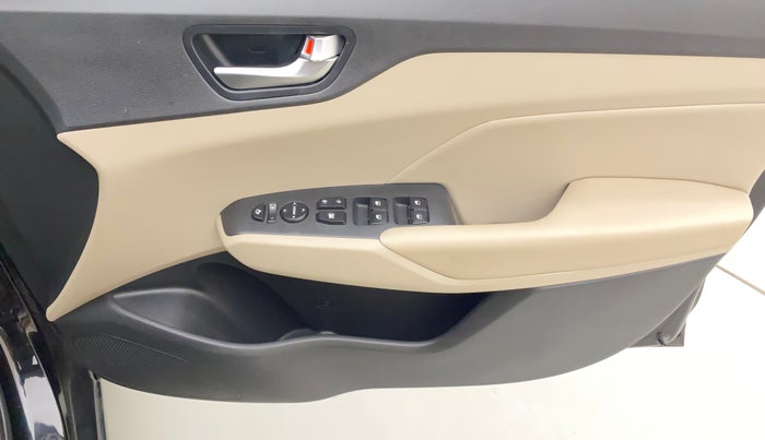 2019 Hyundai Verna 1.6 CRDI SX (O) AT, Diesel, Automatic, 95,710 km, Driver Side Door Panels Control