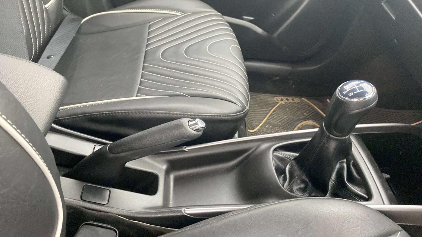 2021 Maruti Baleno ZETA PETROL 1.2, Petrol, Manual, 27,048 km, Gear Lever