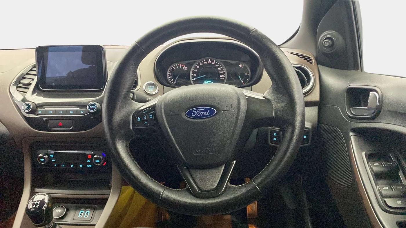 2018 Ford FREESTYLE TITANIUM PLUS 1.2 PETROL, Petrol, Manual, 77,676 km, Steering Wheel Close Up