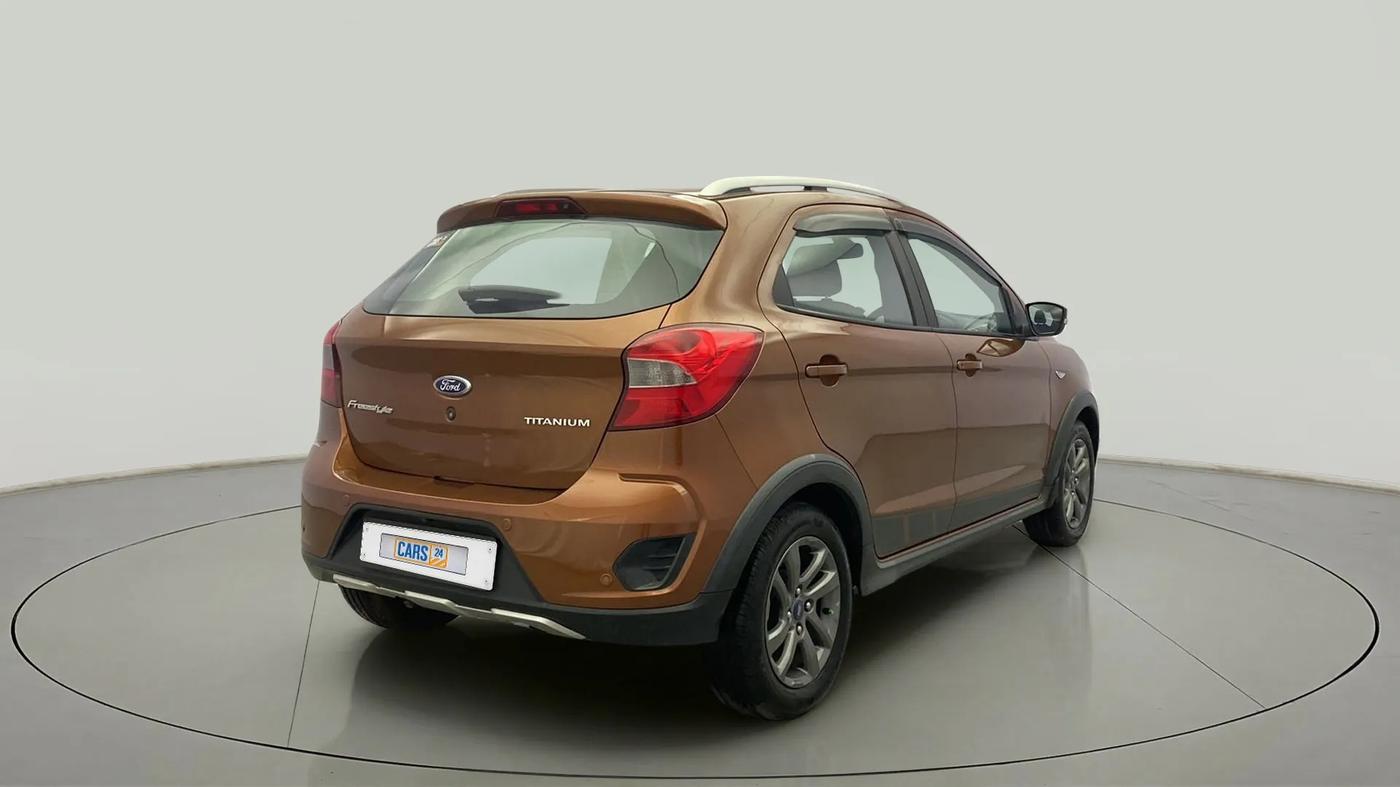 2018 Ford FREESTYLE TITANIUM PLUS 1.2 PETROL, Petrol, Manual, 77,676 km, Right Back Diagonal