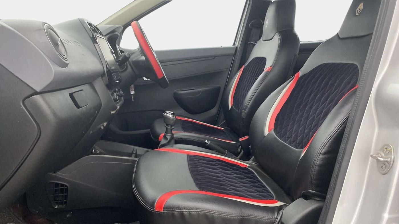 2019 Renault Kwid RXT 1.0 (O), Petrol, Manual, 12,592 km, Right Side Front Door Cabin