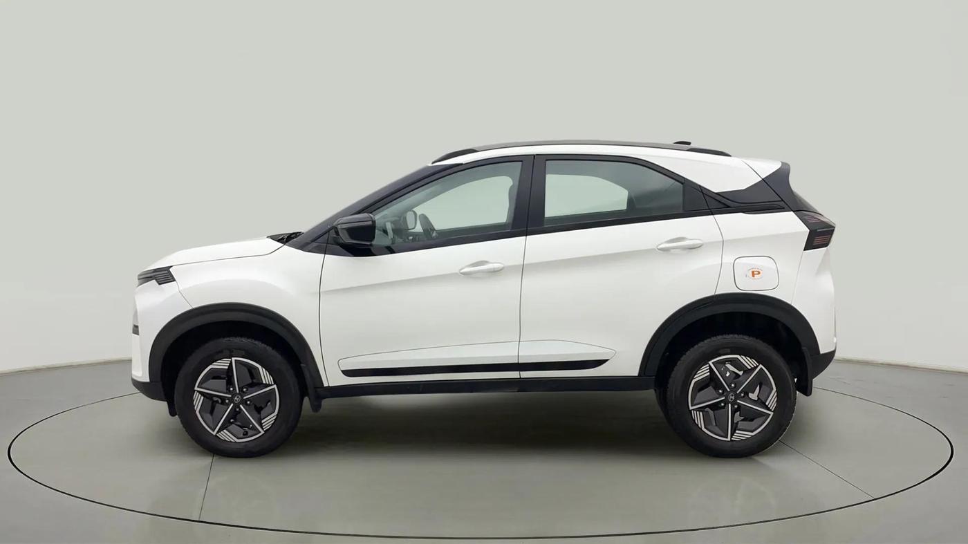 2023 Tata NEXON CREATIVE  AMT 1.2 PETROL, Petrol, Automatic, 30,844 km, Left Side