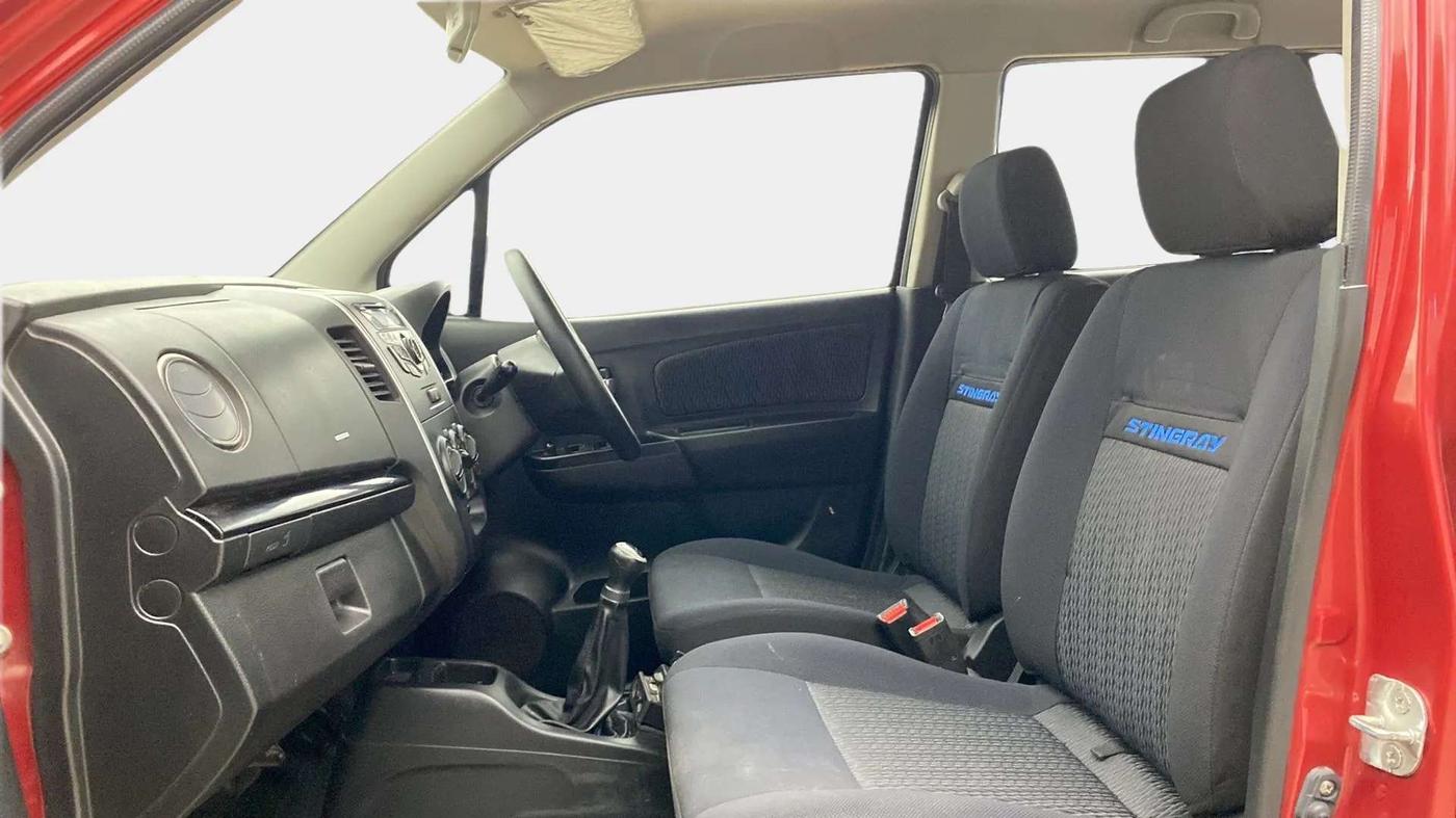 2013 Maruti Wagon R Stingray VXI, Petrol, Manual, 44,753 km, Right Side Front Door Cabin