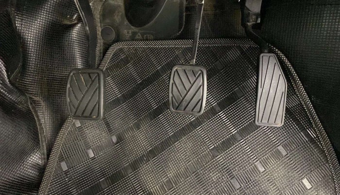 2020 Maruti New Wagon-R VXI 1.0, Petrol, Manual, 8,519 km, Pedals