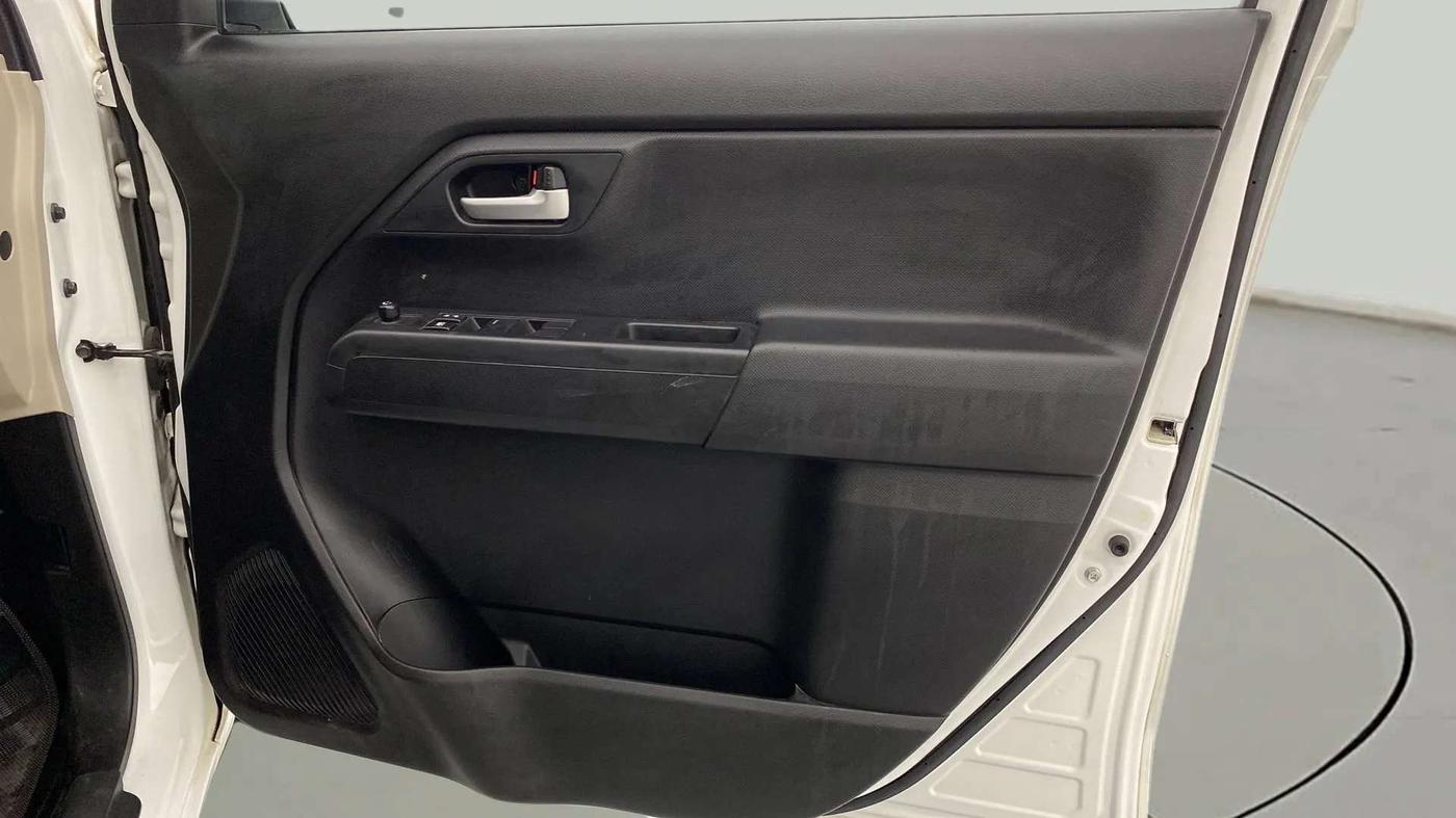 2020 Maruti New Wagon-R VXI 1.0, Petrol, Manual, 8,519 km, Driver Side Door Panels Control