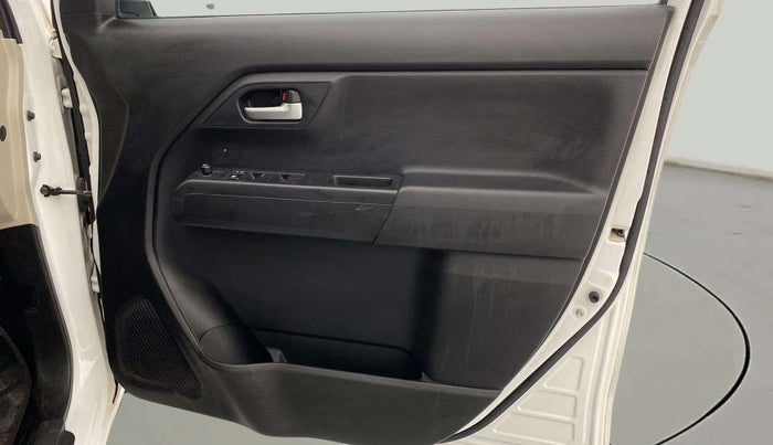 2020 Maruti New Wagon-R VXI 1.0, Petrol, Manual, 8,519 km, Driver Side Door Panels Control
