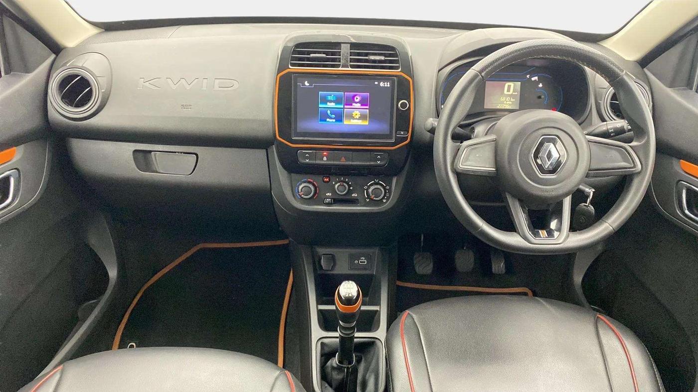 2019 Renault Kwid CLIMBER 1.0 (O), Petrol, Manual, 68,402 km, Dashboard