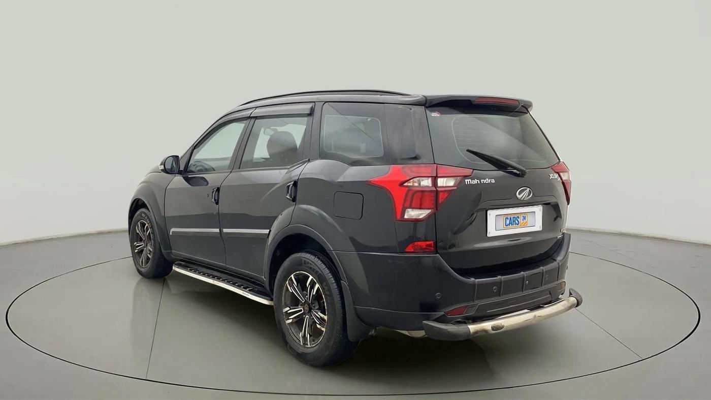 2018 Mahindra XUV500 W7 AT, Diesel, Automatic, 65,745 km, Left Back Diagonal