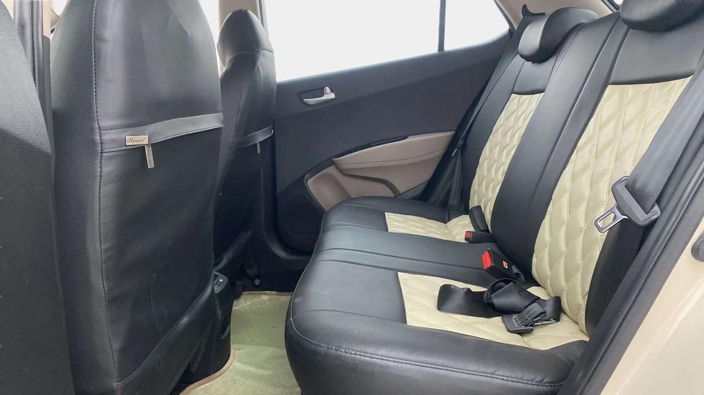 2013 Hyundai Grand i10 ASTA 1.2 KAPPA VTVT, Petrol, Manual, 34,507 km, Right Side Rear Door Cabin