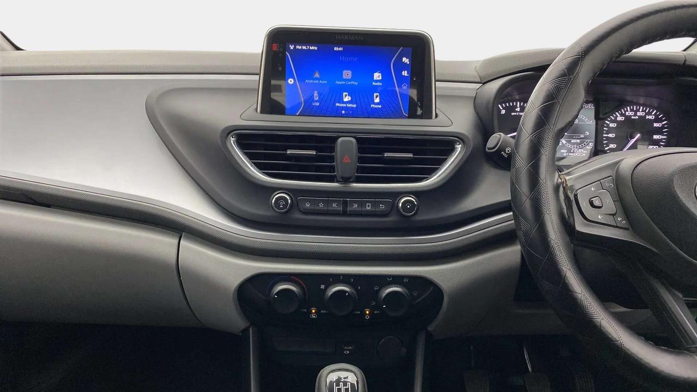 2021 Tata ALTROZ XM PLUS PETROL, Petrol, Manual, 23,745 km, Air Conditioner