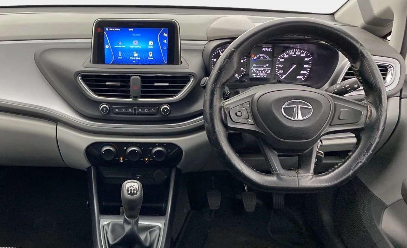 2021 Tata ALTROZ XM PLUS PETROL, Petrol, Manual, 23,745 km, Steering Wheel Close Up